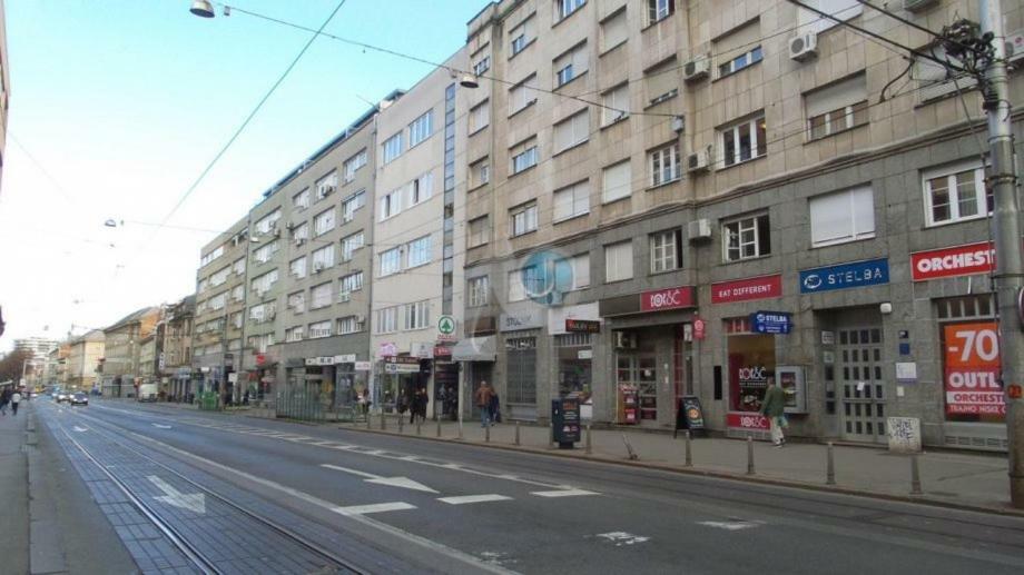 Lea Apartment - Free Parking In Front For 2 Cars ザグレブ エクステリア 写真